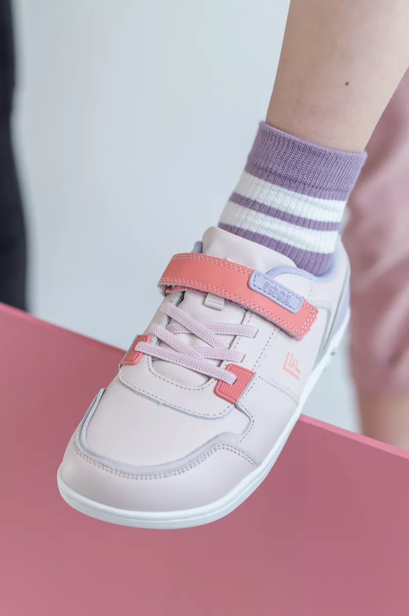 Fooz leather barefoot shoes in black and pink